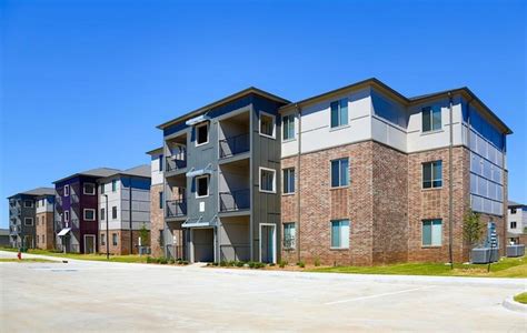 The landing okc - See apartments for rent at The Landing OKC located at 4800 E Interstate Highway 240. Pet friendly, parking covered, gym, & more. 